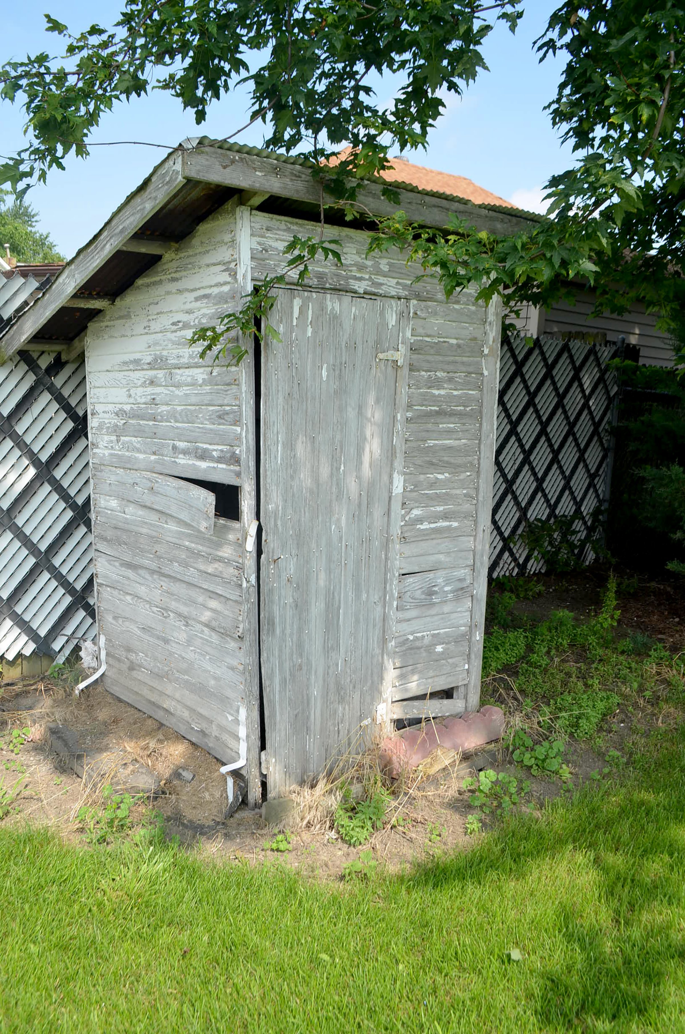 Property photo 18 - HOME & PERSONAL PROPERTY AUCTION IN EAST ALLEN COUNTY, INDIANA